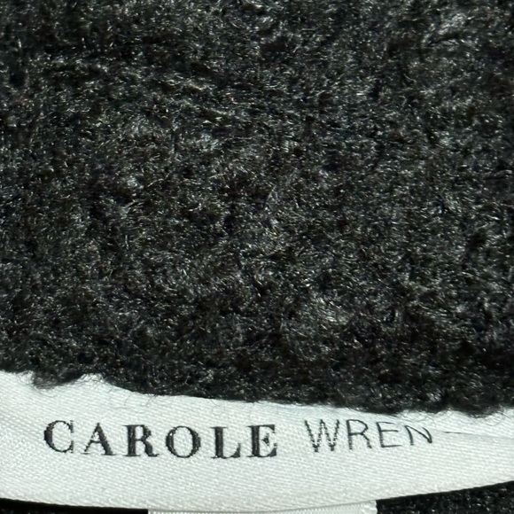 10 CLOTHING BUNDLE! - Picture 12 of 15